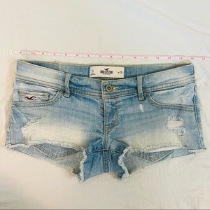 Hollister denim shorts size 3/26